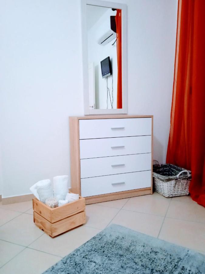 Artist S Apartment Vlorë Εξωτερικό φωτογραφία